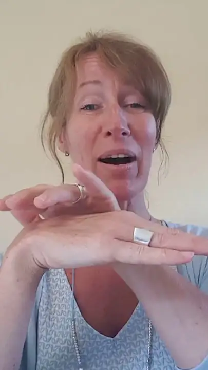 Jacqueline Lammerts legt uit hoe je EFT tapping zelf leert, net zoals autorijden